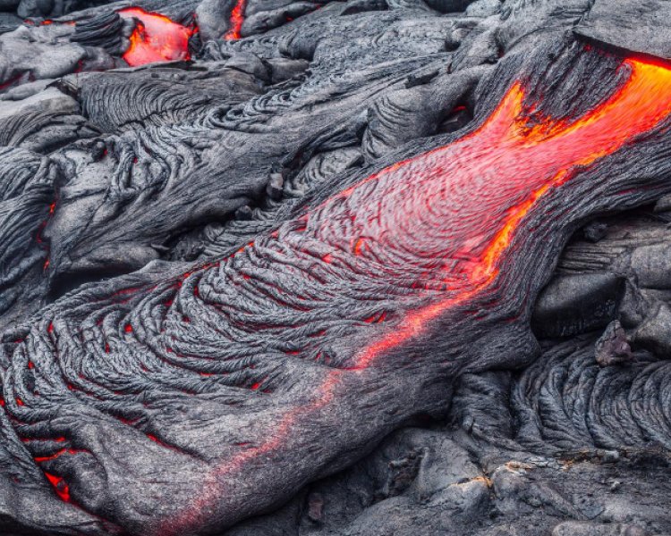 Hvad er forskellen på lava og magma?