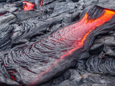 Hvad er forskellen på lava og magma?