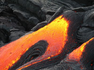 Ved hvilken temperatur er lava flydende?